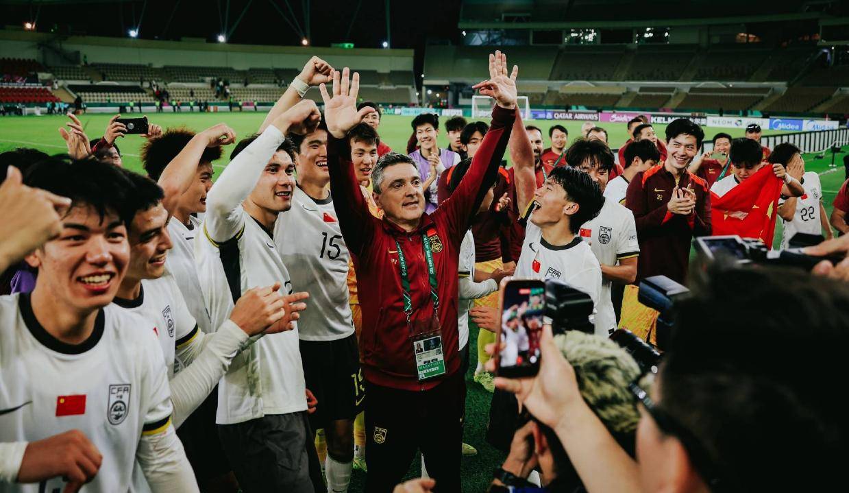 U23亚洲杯决赛直播计划有变！英超名嘴紧急驰援：中国才是我的主队！